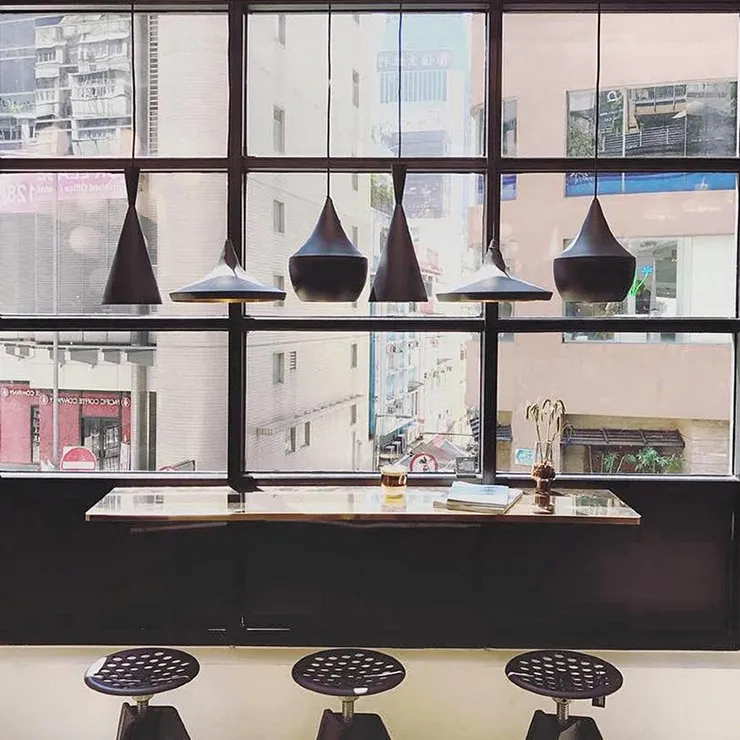 Светильник Beat Light Wide Black в стиле Tom Dixon