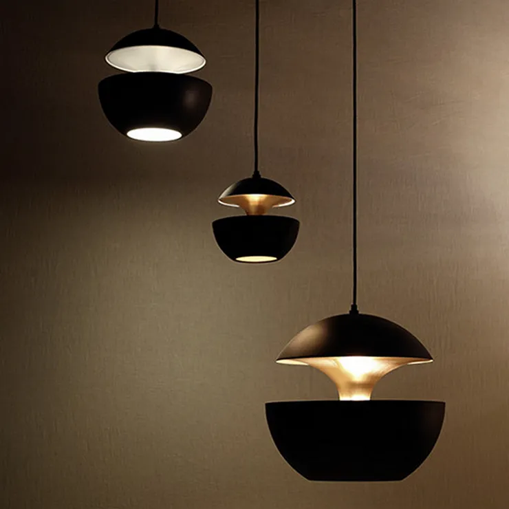 Светильник Lampe Here Comes The Sun D35 см / H33 см Черный + Белый