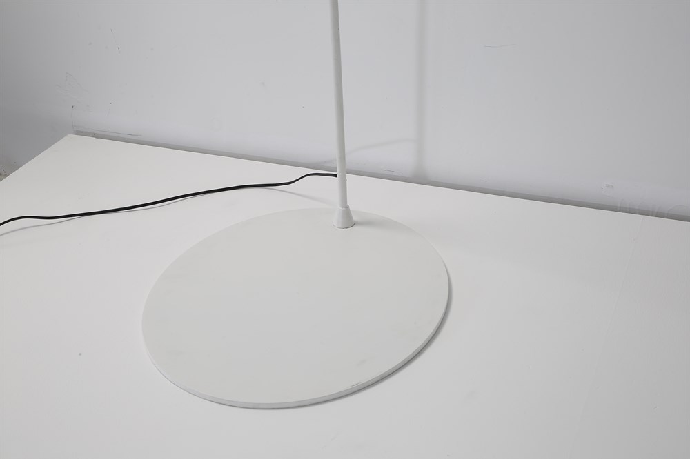 Торшер Linea Light White M