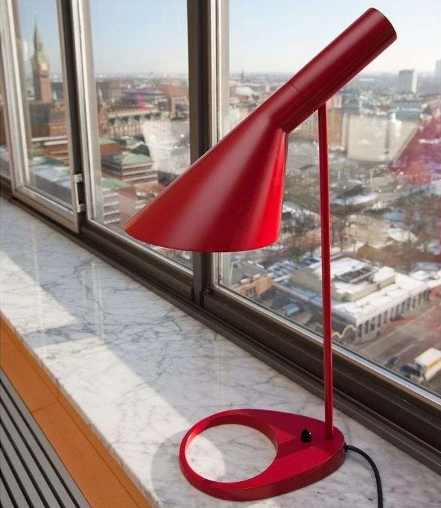 Лампа настольная AJ Table Red в стиле Arne Jacobsen