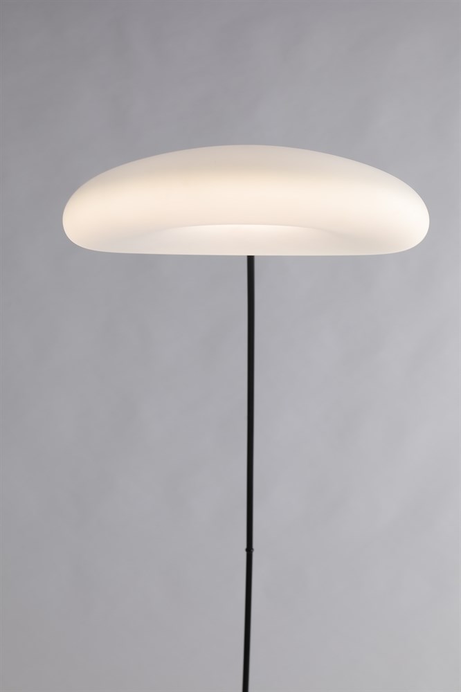 Торшер Linea Light Black M